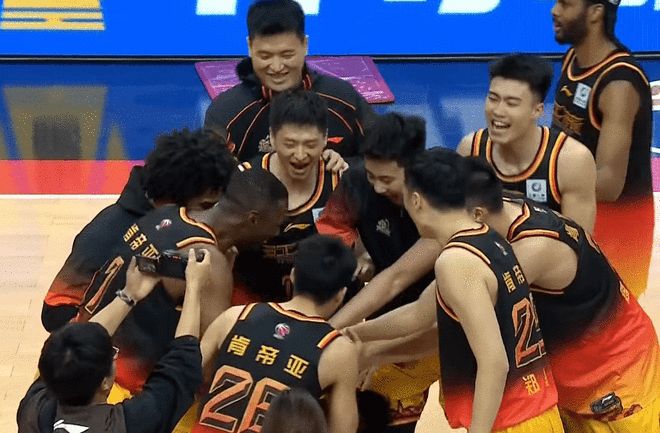 打板三分绝杀！江苏1分险胜广东 庞峥麟23+7引逆转