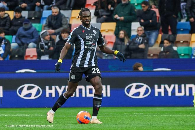 斯基拉：国米仍将索莱视为防线主要目标，本周派球探现场考察