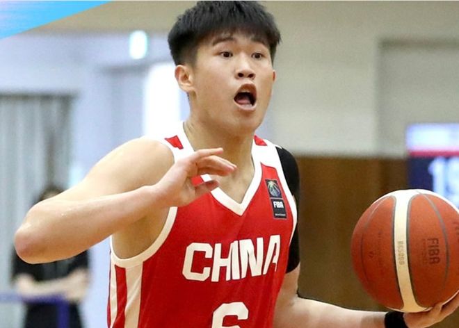 U18亚预赛:中国男篮惜败日本吞首败 仅一人上双小组第二晋级