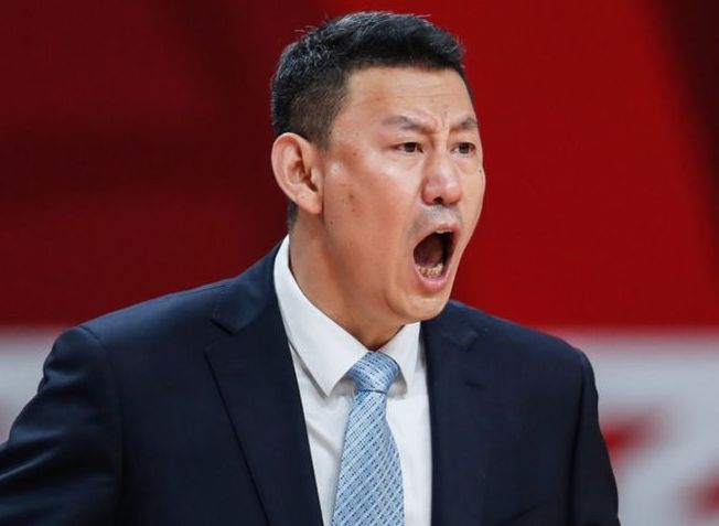 北京男篮新任主教练出炉：李楠接替许利民 此前两年担任顾问
