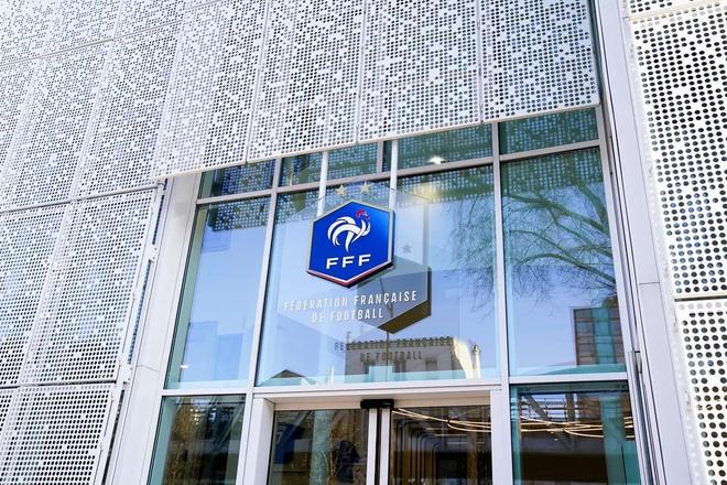 法国足协官方:将对姆巴佩遭受到的种族主义言论采取法律行动