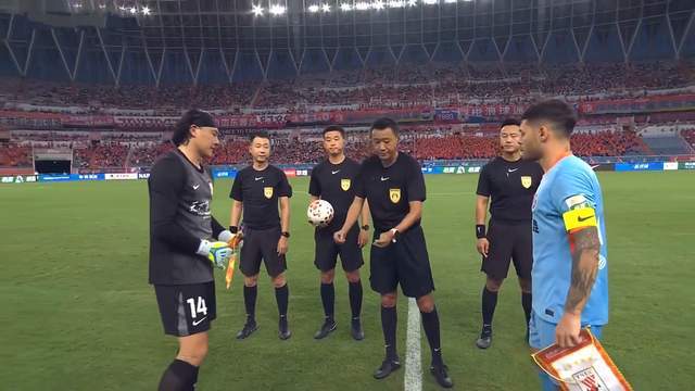 4-3,泰山队4球“复仇”玉昆 泽卡2球2助攻 下半场被动王大雷保胜果