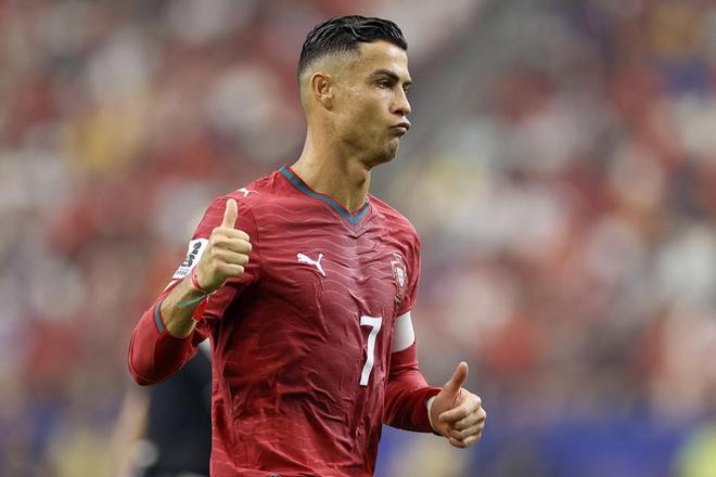 争议!41岁C罗点赞西媒炮轰:FIFA想把世界杯送给阿根廷,早该被淘汰