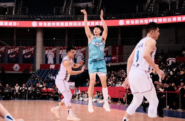 正式确定！中国男篮锋线大将完成转会，加盟北控男篮