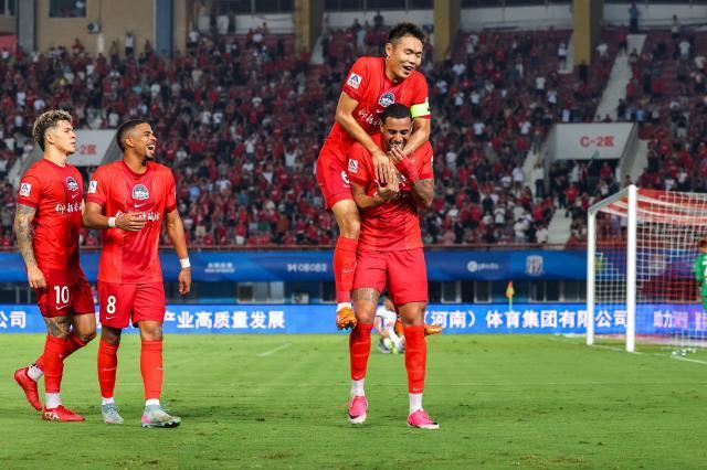 古斯塔沃头槌破门杨铭锐追平 河南1比1英博
