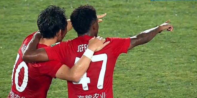 中超-铁人3-1送申花3连败 热菲尼奥2球邦本传射