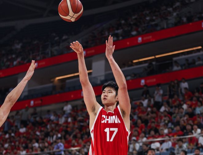 首败！中国男篮被轰23-1惨负乌拉圭 赵嘉义17分赵继伟复出2分