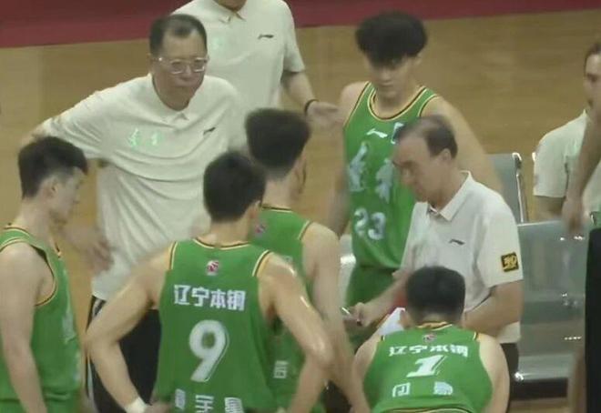 辽宁男篮16分大胜，吴昌泽18分付豪17分，李虎翼11分代彦龙犯满离场