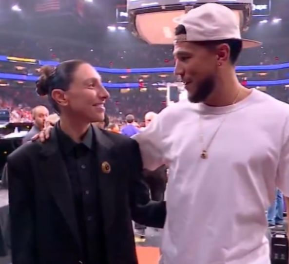 女科比！WNBA历史得分王陶乐西3号球衣退役 布克狄龙菲尔普斯见证