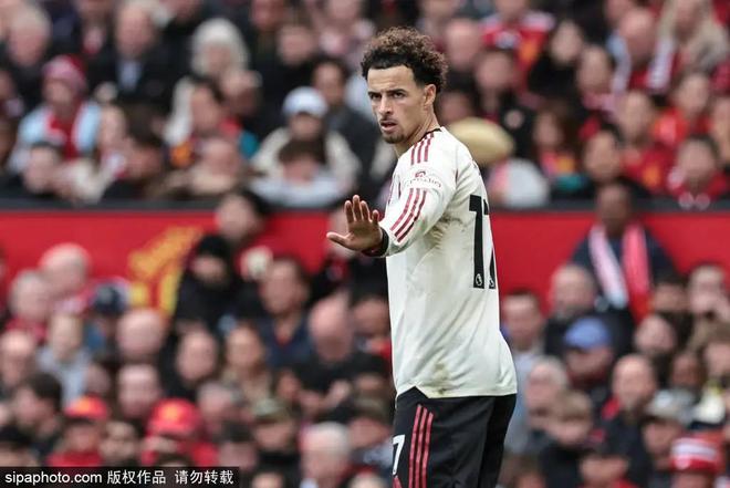 柯蒂斯-琼斯加盟国米 转会费3500万欧