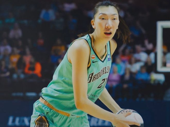 大爆发！韩旭17分钟19+5+2帽 赛季新高+全场最高率自由人大胜