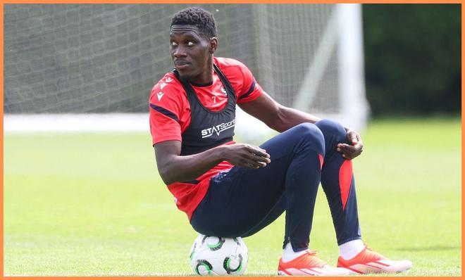 利物浦对萨尔兴趣遭质疑,记者称或为施压PSG