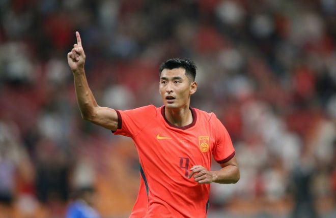 国足3-0马尔代夫 王子铭戴帽